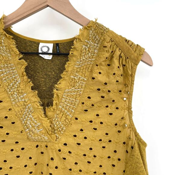 Anthropologie Akemi + Kin Cadiz Top Size XS Gold Yellow Embroidered Eyelet Boho - Picture 7 of 16